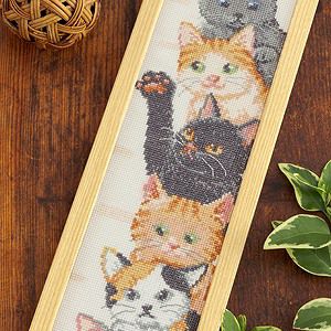 ねこたちの内緒話 | リバティ 生地、編み物、刺繍、刺し子のことなら