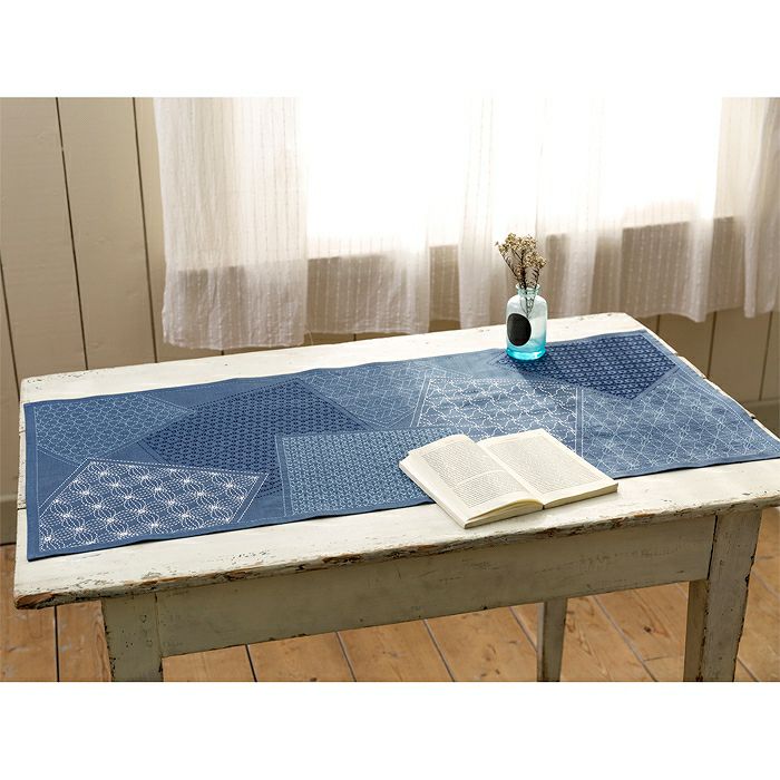 刺し子のテーブルセンター＜伝統柄＞