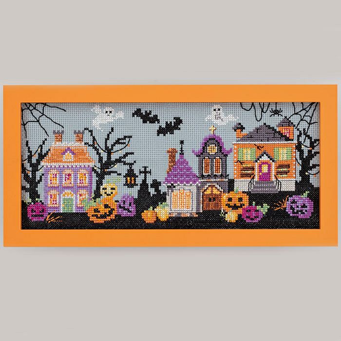 クロスステッチフレーム＜ハロウィンタウン＞ | リバティ 生地、編み物