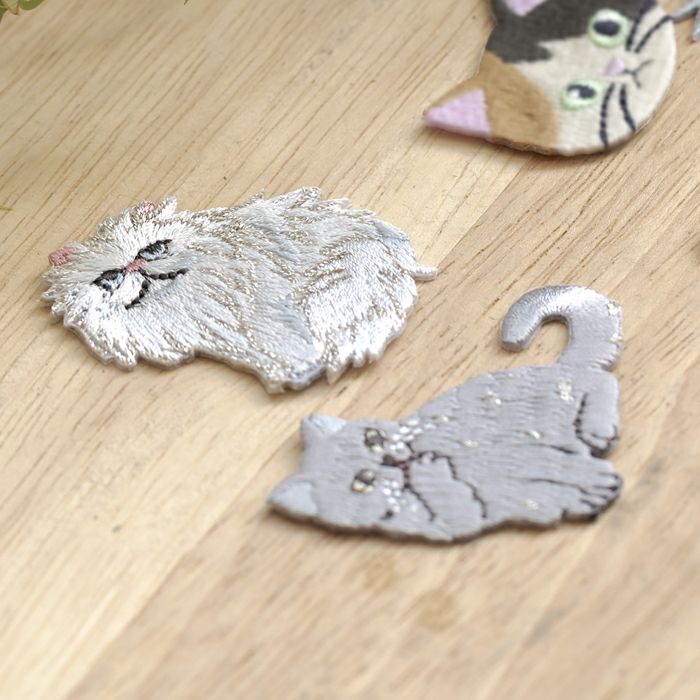 バンドメイド　ホビーラホビーレ　完成品　ステッチクロス　ねこ図鑑 完成品】ステッチクロス＜ねこ図鑑＞ | リバティ 生地、編み物、刺繍