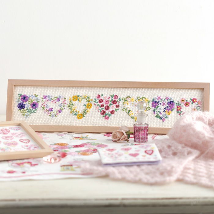 ステッチフレーム＜ハートアレンジ＞ | リバティ 生地、編み物、刺繍