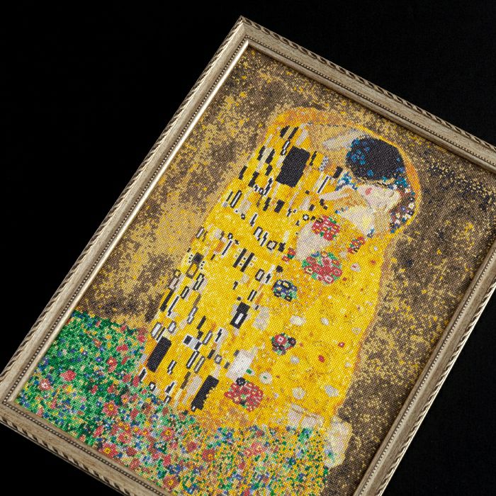 クロスステッチフレーム＜接吻＞ | リバティ 生地、編み物、刺繍