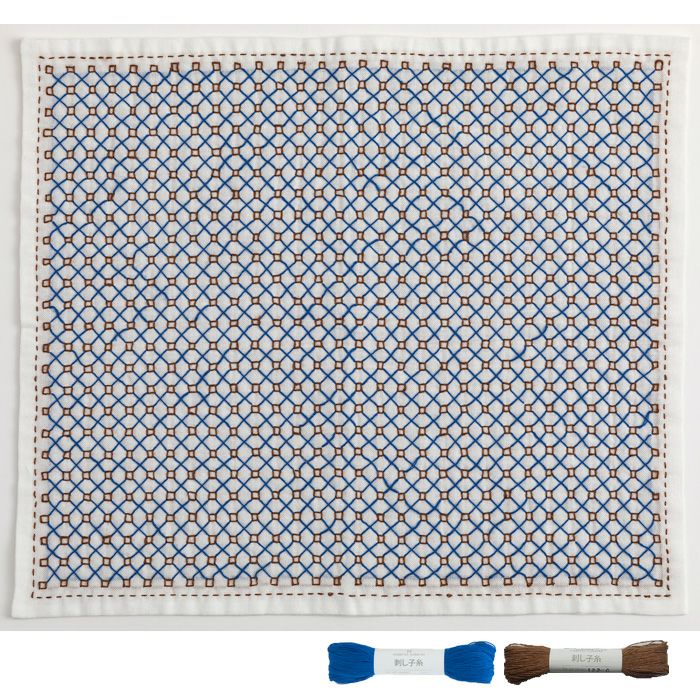 刺し子 クロス方眼応用トライアングルセット | リバティ 生地、編み物 
