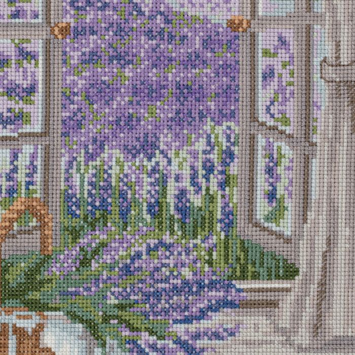 クロスステッチフレーム＜窓から望むラベンダー畑の風景＞ | リバティ