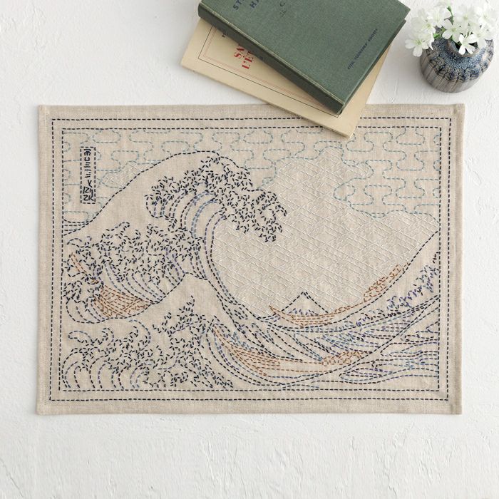 刺しゅうで描くアート～北斎 浮世絵の世界～ | リバティ 生地、編み物