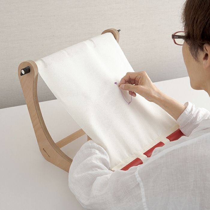 Nurge社 卓上ステッチスタンド 30cm（60cmスクロールロッド付