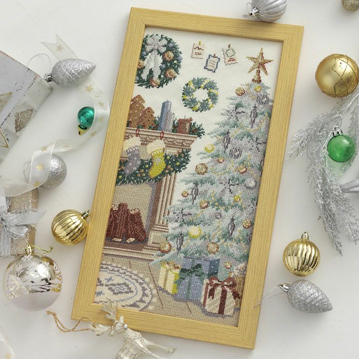クロスステッチフレーム＜ツリーと暖炉のあるお部屋＞ | リバティ 生地