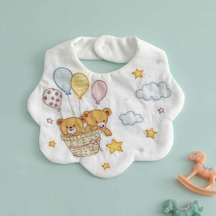 ベビースタイ＜夢の中＞ | リバティ 生地、編み物、刺繍、刺し子のこと