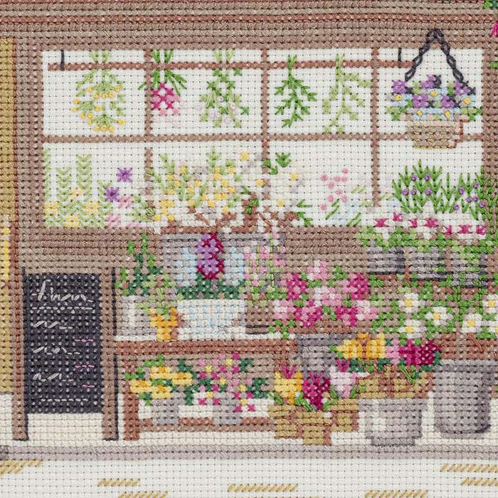 クロスステッチフレーム＜花のある街＞ | リバティ 生地、編み物、刺繍