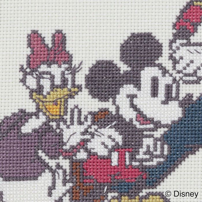 クロスステッチフレーム＜Mickey＆Friends～楽しい一日～＞ | リバティ