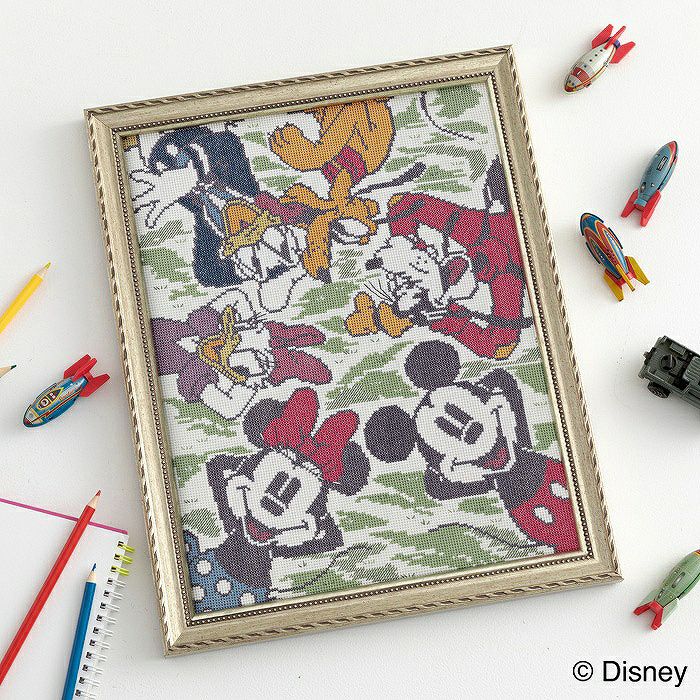 クロスステッチフレーム＜Mickey＆Friends～幸せな日々～＞ | リバティ
