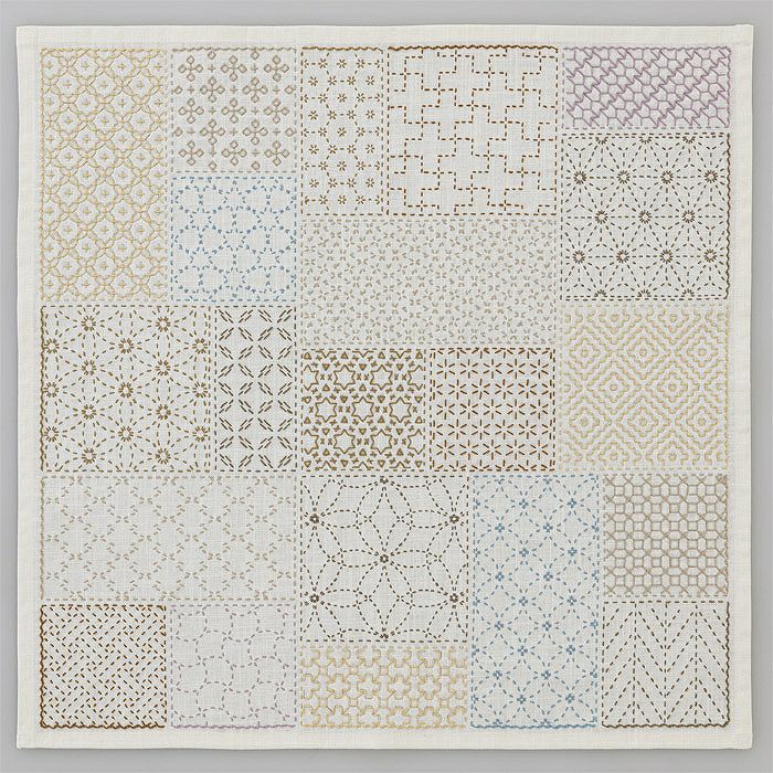 【リネン刺繍　あん様オーダー専用ページ】マルチクロス 7/10予約】刺し子のマルチクロス＜やさしい色の四角模様＞ | リバティ