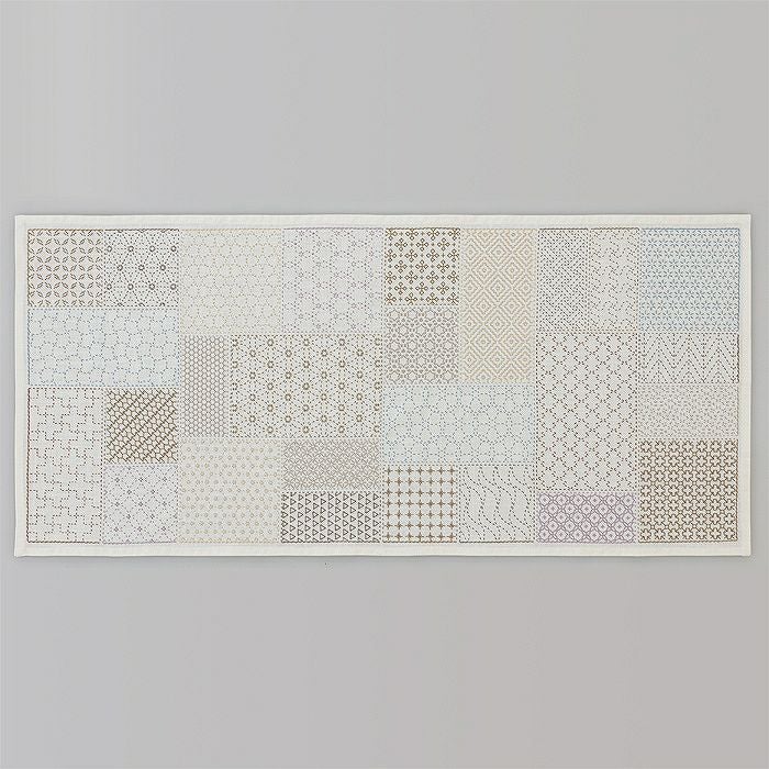 harudakeプレゼント】刺し子のテーブルセンター＜やさしい色の四角模様