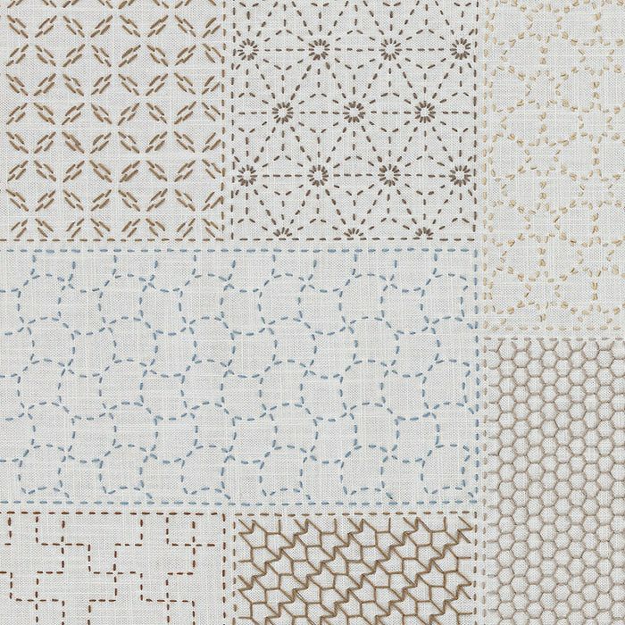 harudakeプレゼント】刺し子のテーブルセンター＜やさしい色の四角模様