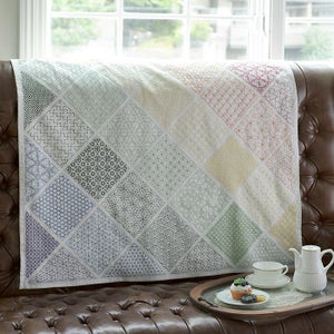 刺し子のサンプラークロス＜ダイヤモンドパターン＞