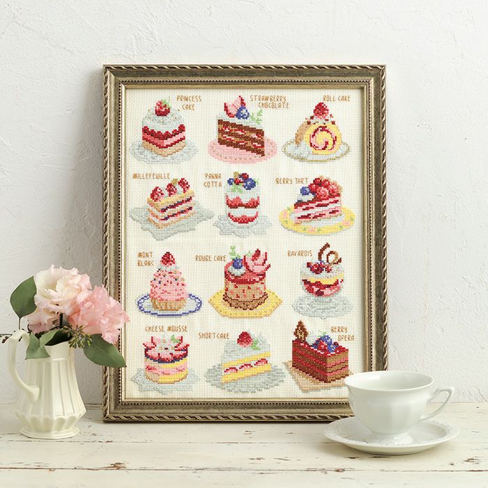 クロスステッチフレーム＜Strawberry sweets＞ | リバティ 生地