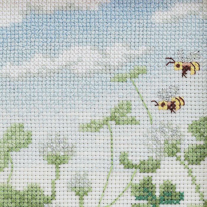 クロスステッチフレーム＜クローバーガーデン＞ | リバティ 生地