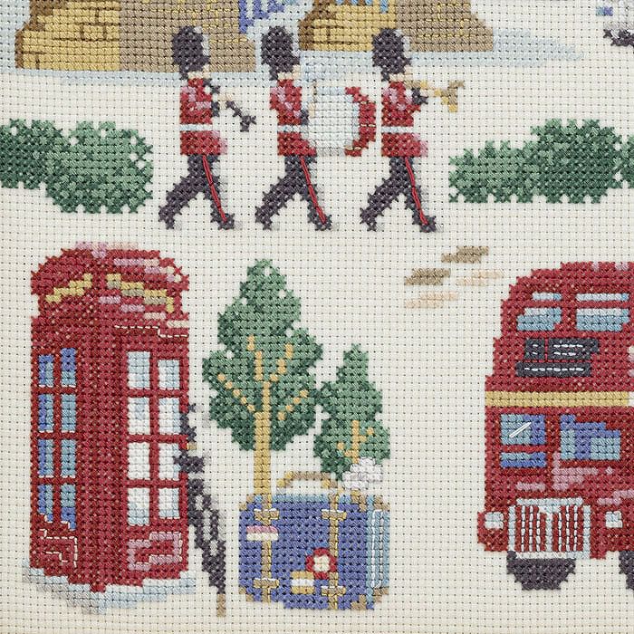 クロスステッチフレーム＜ロンドンライフ＞ | リバティ 生地、編み物