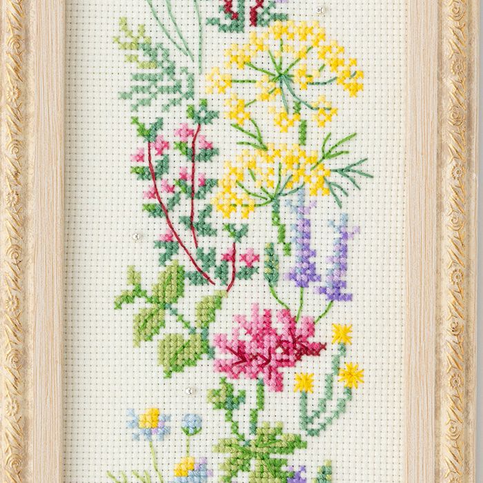 クロスステッチフレーム＜ハーブガーランド＞ | リバティ 生地、編み物