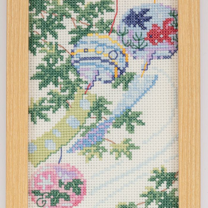 手刺繍 貝合わせ 模様入り 手編みレース縁取り 布製のれん 三つ割れ テーブルクロス 花柄刺繍レース縁取り透かし模様センタークロス