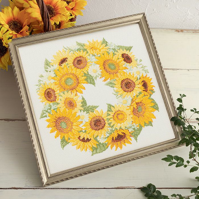 クロスステッチフレーム＜花桃リースのお雛様＞ | リバティ 生地