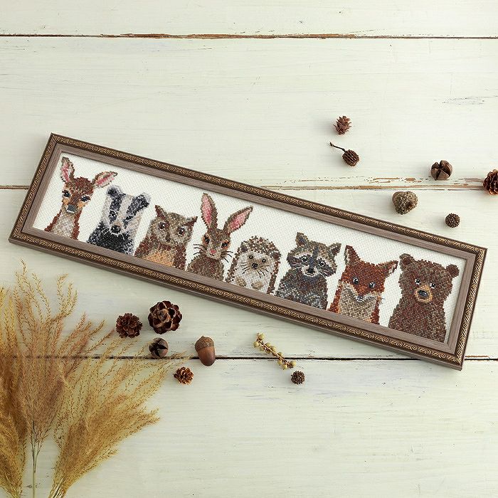 クロスステッチフレーム＜秋の森のどうぶつたち＞ | リバティ 生地