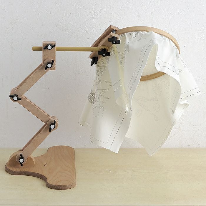 Nurge マルチアジャスタブル刺しゅうスタンド｜木製ブナ材使用・高さ