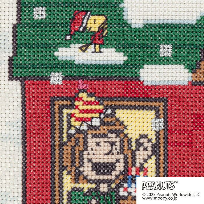 クロスステッチフレーム＜スヌーピーのクリスマスハウス＞ | リバティ