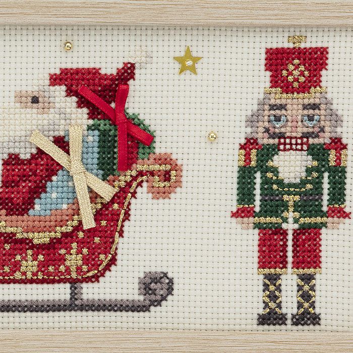 クロスステッチフレーム＜クリスマスの小さな仲間たち＞ | リバティ