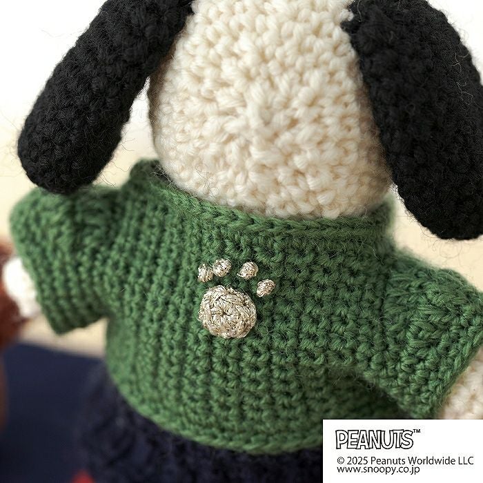 編みぐるみ＜スヌーピー 新年のごあいさつ＞（編み物 材料セット