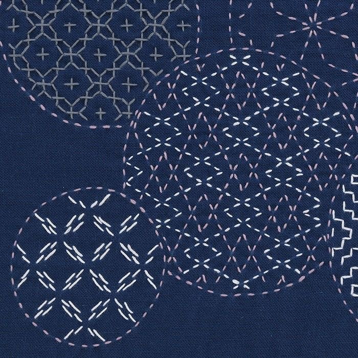 刺し子 寄せ模様＜丸がさね・紺＞ | リバティ 生地、編み物、刺繍