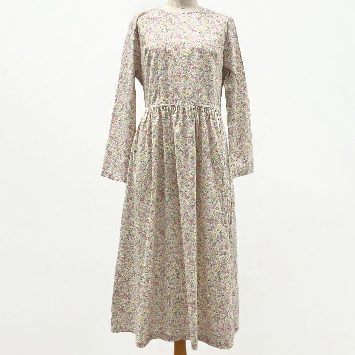 リバティ＊ギャザーワンピース＊七分袖＊Lサイズ＊エメラルド・ベイ＊新品タグ付き リバティプリント シンプルギャザーワンピース（長袖）＜Lサイズ＞31L