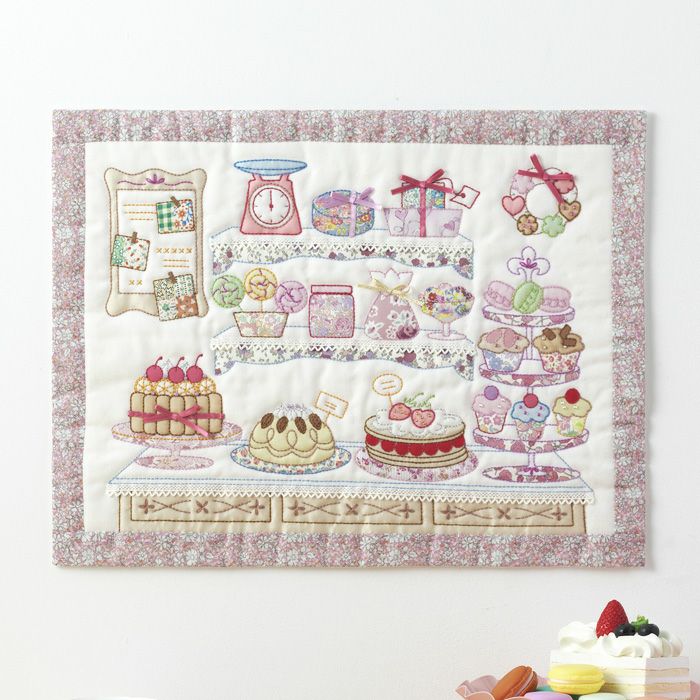 クロスステッチフレーム＜Strawberry sweets＞ | リバティ 生地