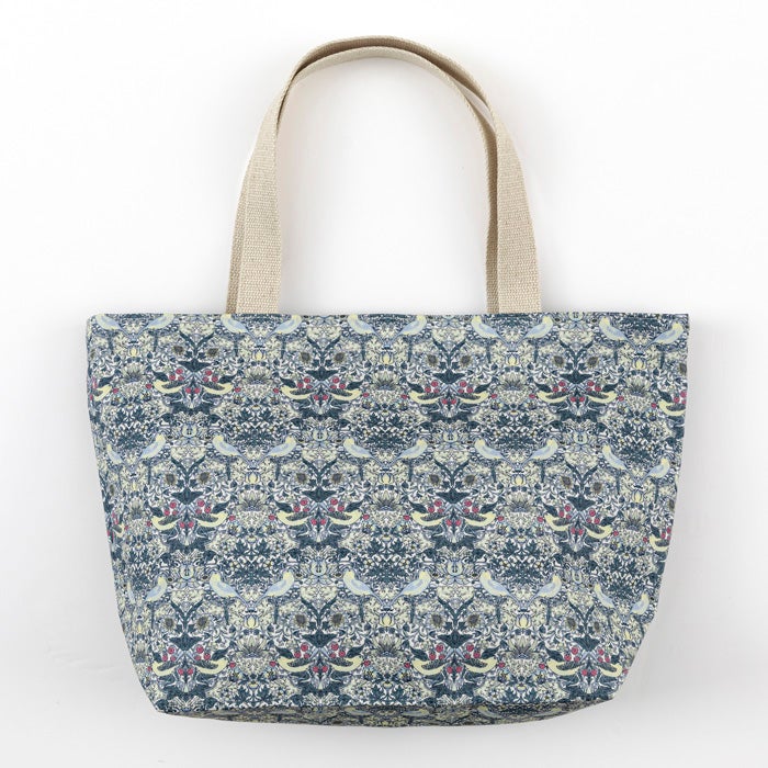 クロスステッチフレーム＜いちご泥棒＞ | リバティ 生地、編み物、刺繍