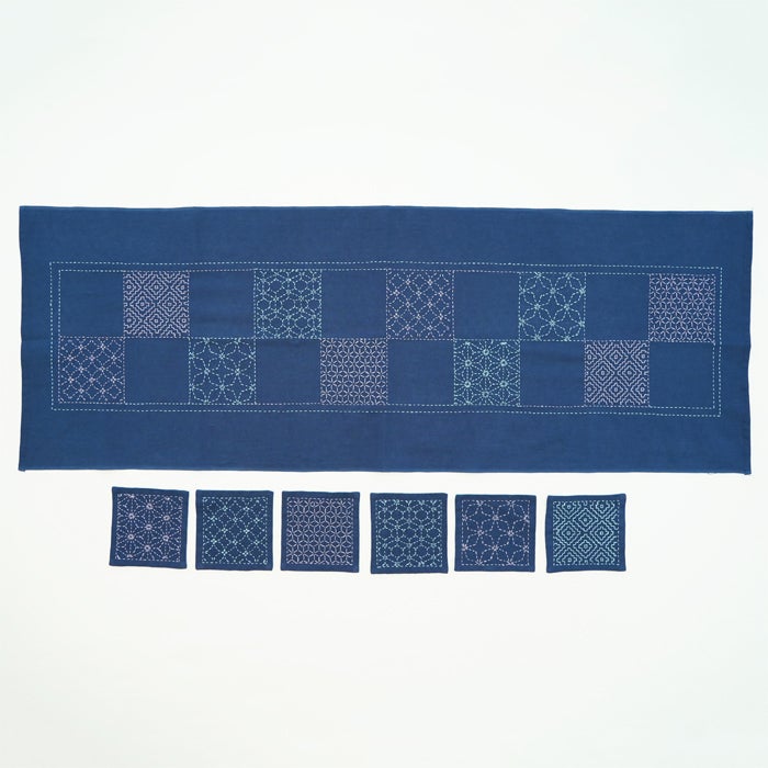 刺し子のテーブルセンター＜裂取り＞ | リバティ 生地、編み物、刺繍