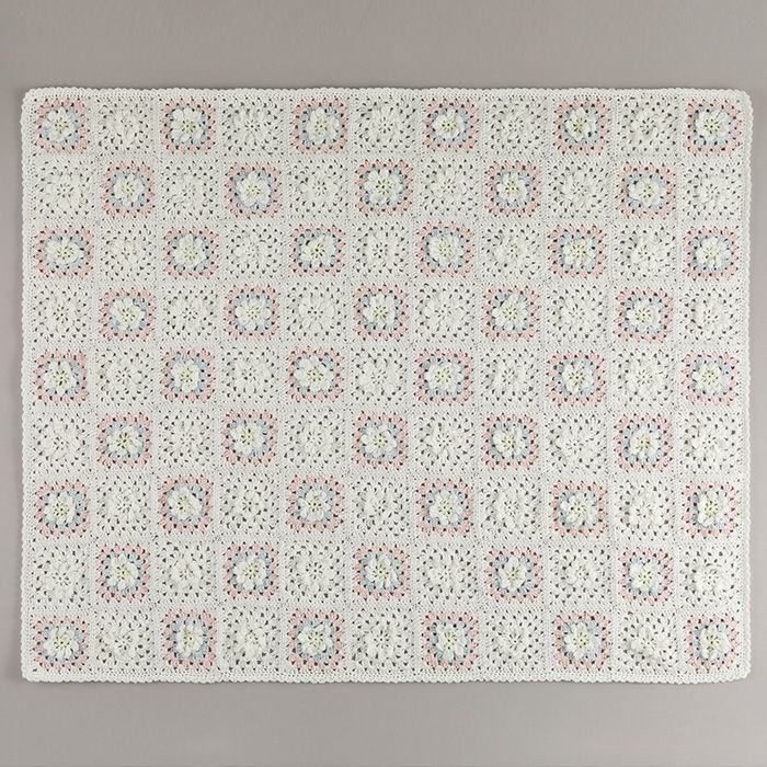 完成品】ベビーフラワーブランケット | リバティ 生地、編み物、刺繍